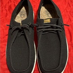 NWOT Itaero Black Women's shoes